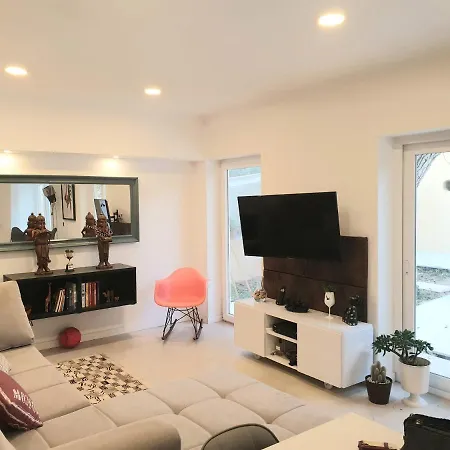 Its بيت للعطل